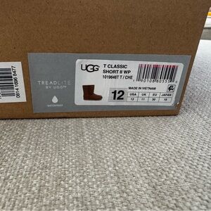 Kids UGG classic short boot